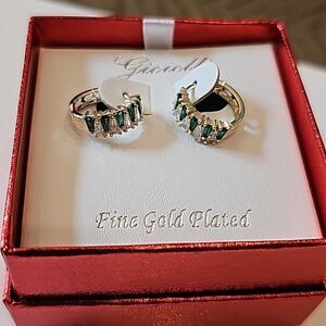 Green zircon Hoop gold plated earings NWT